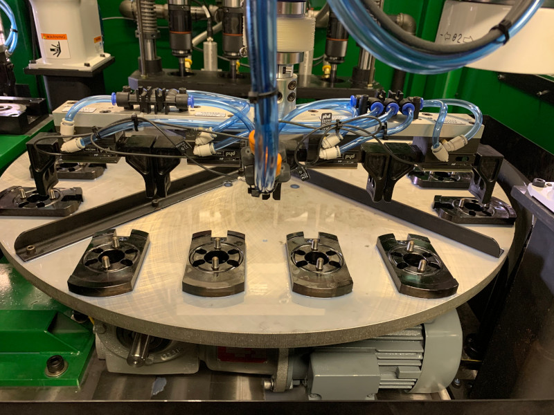 178H Oil Filter tapping fixture Hause Machines